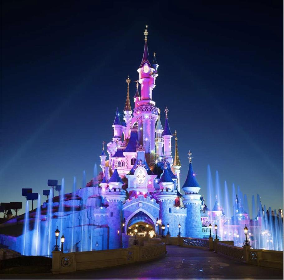 *Disneyland-Paris* 10 Pers, Wifi, 2 Parkings Chessy  Luaran gambar